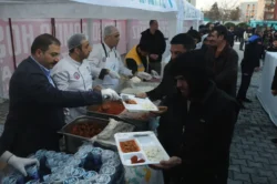 Haliliye’de maneviyat dolu Ramazan akşamı: İlahiler seslendirildi