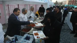 Haliliye’de maneviyat dolu Ramazan akşamı: İlahiler seslendirildi