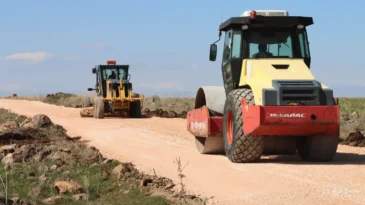 Şanlıurfa Siverek’te yol konforu artırılıyor