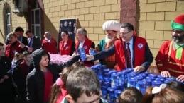 Başkan Genç çocukların tekne orucu sevincine ortak oldu