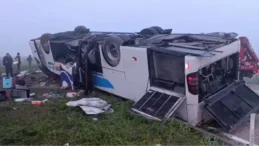 Adana’da otobüs kazası! 2 kişi öldü, 23 kişi de yaralandı