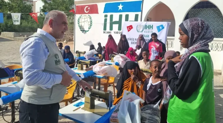 Başkan Sandıkçı, Somali Samsun Kardeşlik İftarı’nda vatandaşlarla buluştu