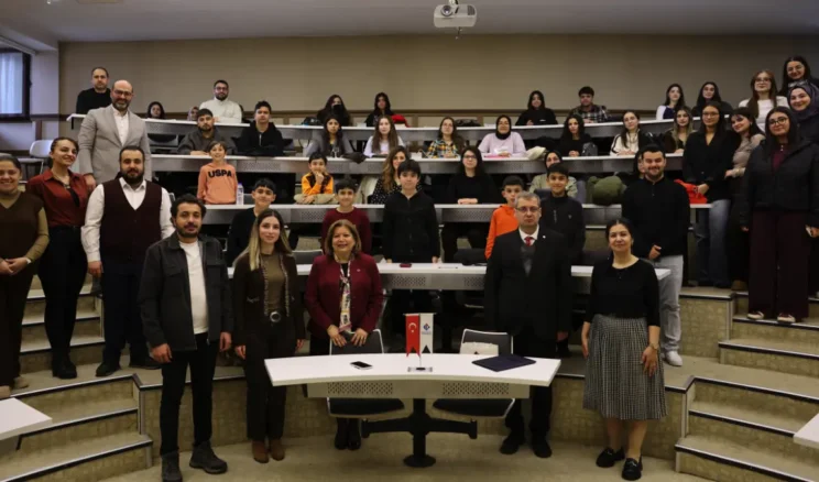 HKÜ’de Çanakkale Zaferi ve İstiklal Marşı ruhu anlatıldı