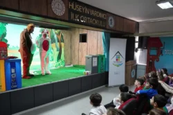 Rize’de ilk ve ortaokul öğrencilerine yönelik ‘Sıfır atık’ temalı tiyatro