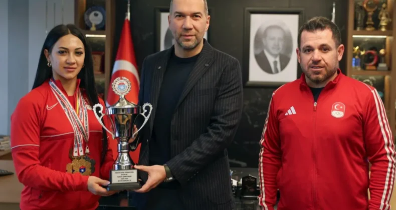 Çifte gurur yaşatan milli kayakçı, Başkan Özdemir’i ziyaret etti