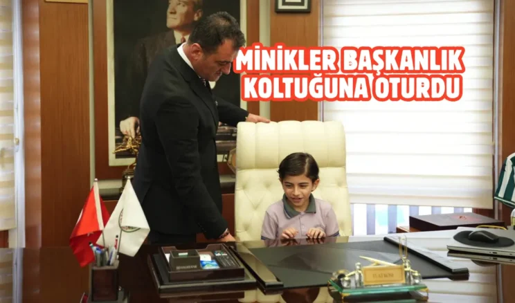 Başkan Köse, koltuğu minik öğrencilere devretti