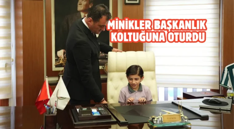 Başkan Köse, koltuğu minik öğrencilere devretti