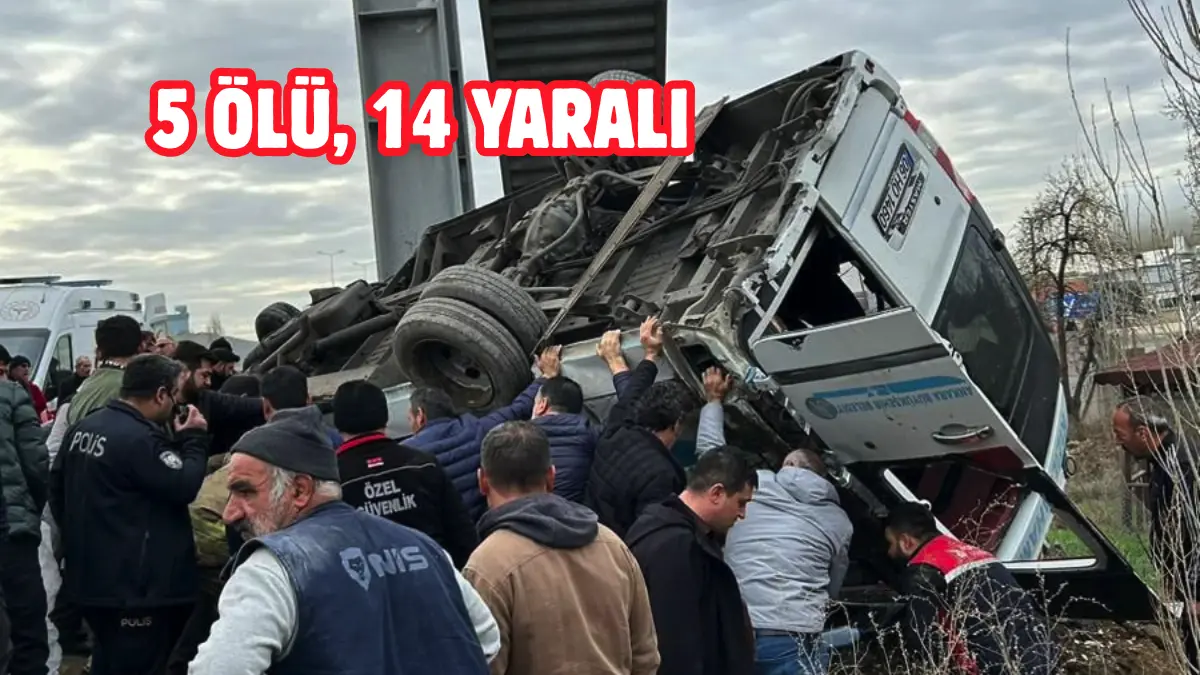Ankara’nın Kahramankazan ilçesinde bir halk otobüsünün üst geçide çarpması sonucu