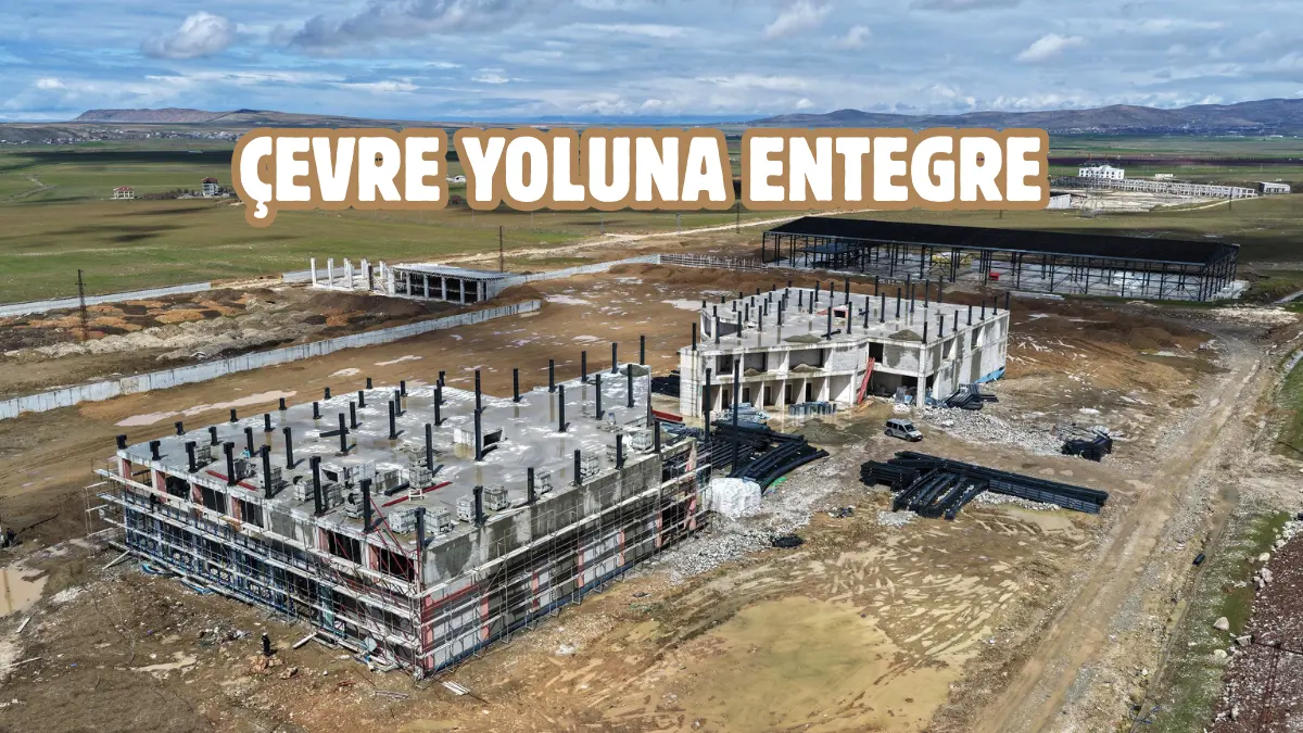 Van Büyükşehir Belediyesi’nin Van-Erciş Karayolu üzerinde yapımını sürdürdüğü, Şehirler Arası