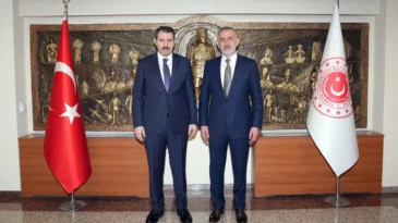 TFF Başkanı Hacıosmanoğlu, Millî Savunma Bakan Yardımcısı Ayhan’ı ziyaret etti