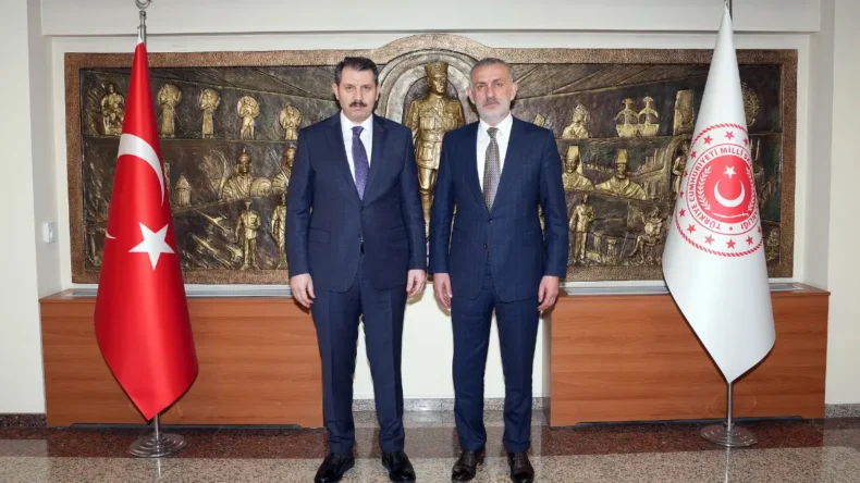 TFF Başkanı Hacıosmanoğlu, Millî Savunma Bakan Yardımcısı Ayhan’ı ziyaret etti