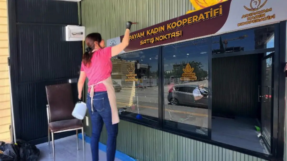 Adıyaman Belediyesi bünyesinde üretim yapan Adıpayam Kadın Kooperatifi, ilk satış