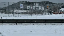 Ankara’da mayıs karı: Güzergah beyaz örtüyle kaplandı