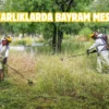 Denizli’de mezarlıklar bayrama hazır hale getirildi