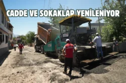 Kahramanmaraş’ta asfalt mesaisi sürüyor