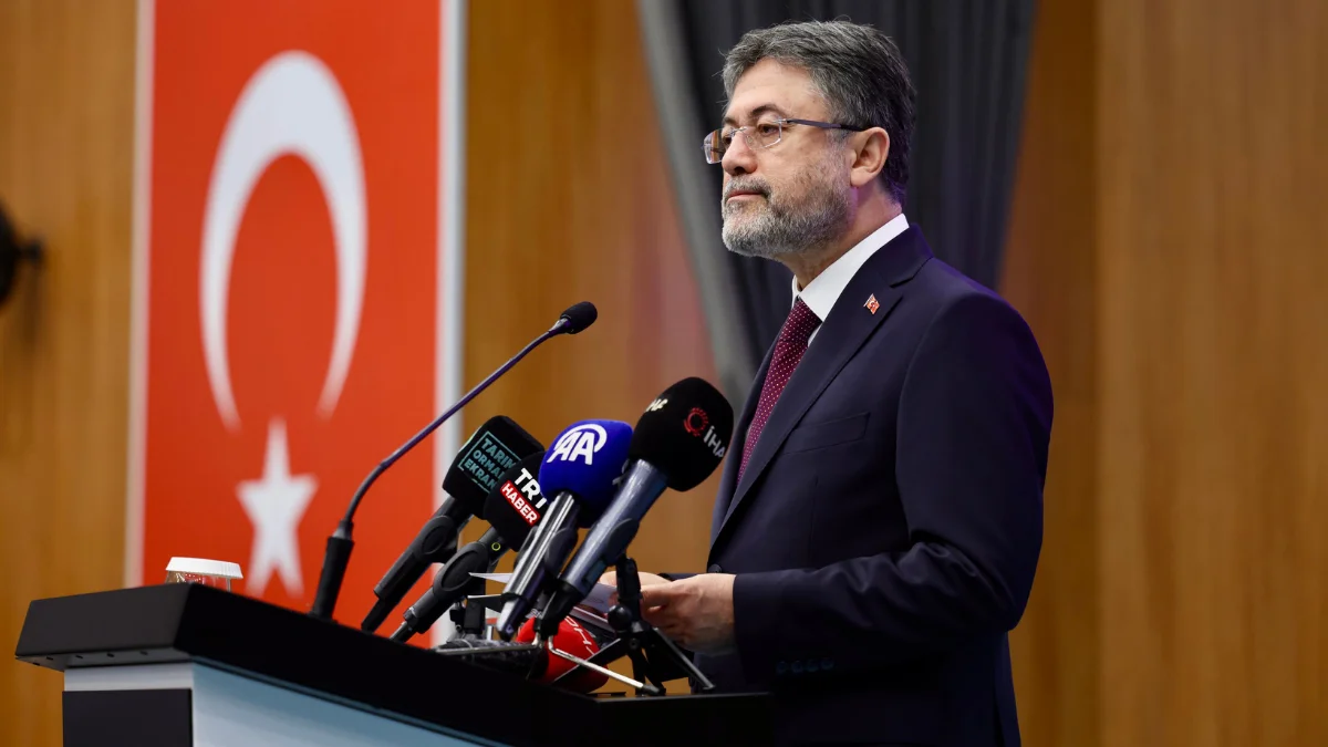 Tarım ve Orman Bakanı İbrahim Yumaklı, Kayseri’de düzenlenen Erciyes Zirvesi’nde