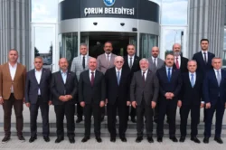 İsmail Kahraman Çorum Belediyesi’ni ziyaret etti