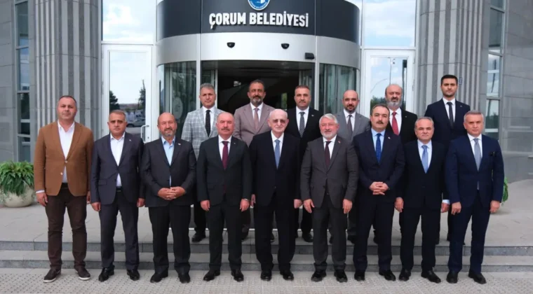 İsmail Kahraman Çorum Belediyesi’ni ziyaret etti