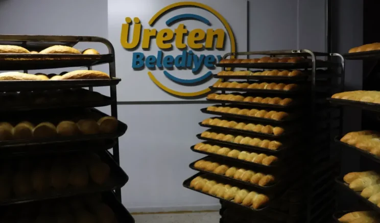 Haliliye’de günde 7 bin ekmek ihtiyaç sahiplerine ulaştırılıyor