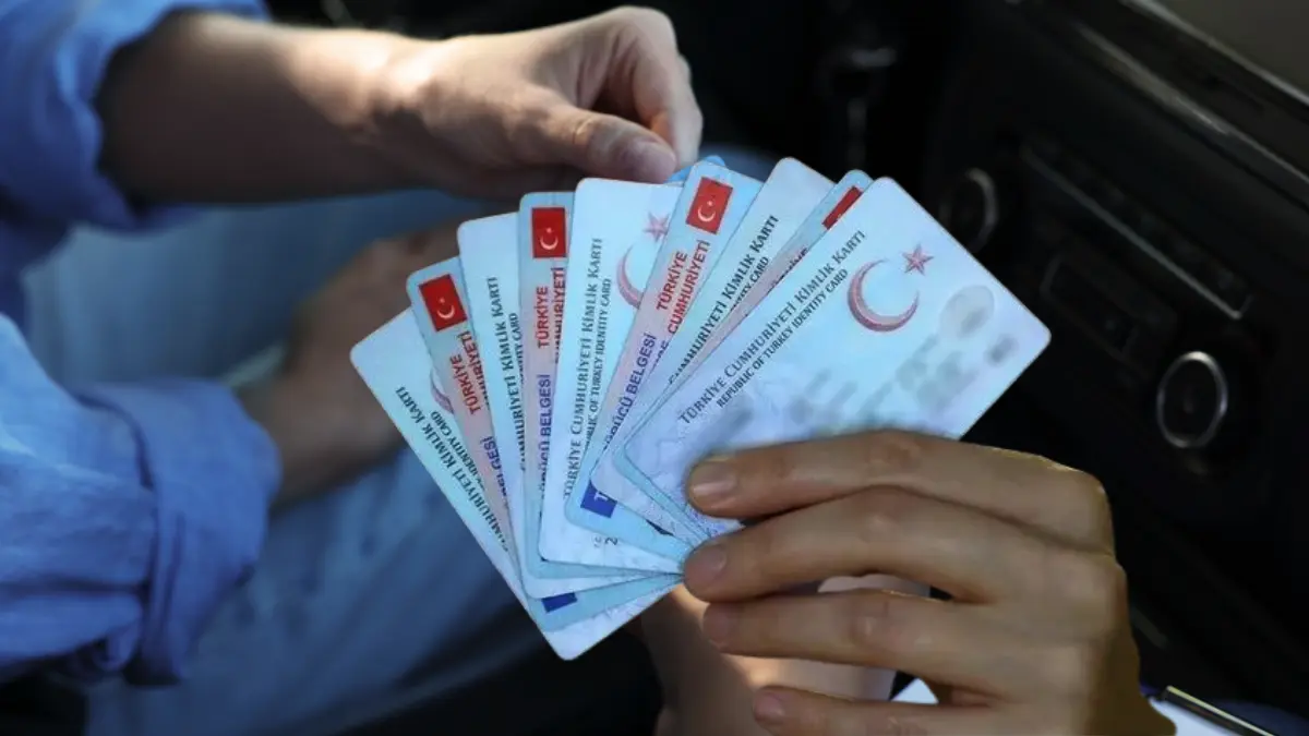 Milli Eğitim Bakanlığı (MEB) tarafından yürürlüğe konulan yeni yönetmelikte ehliyet