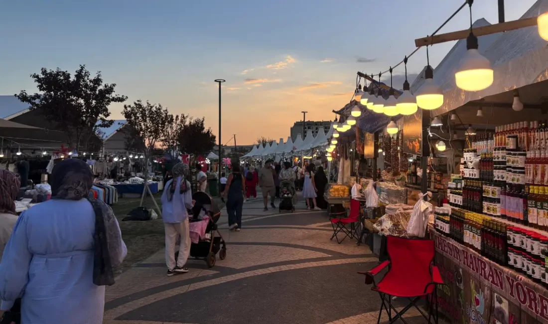 Sincan Belediyesi tarafından düzenlenen Geleneksel Sincan Yaz Festivali, vatandaşların yoğun