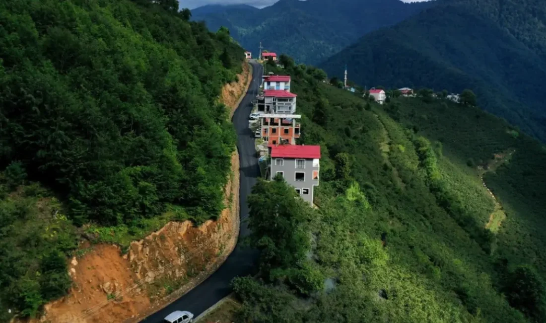 Ordu Büyükşehir Belediyesi, kırsal mahallelerde vatandaşın ulaşım konforunu artırmak amacıyla