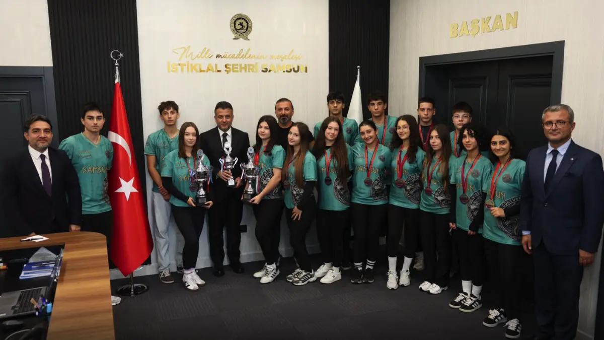 Gaziantep Rumkale’de düzenlenen Dragon Bot Türkiye Şampiyonası’nda Samsun Büyükşehir Spor