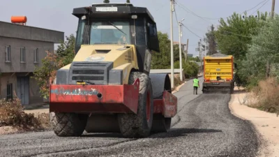 Haliliye Belediyesi, İncirli Kırsal Mahallesi’nde yürüttüğü asfalt çalışmalarını tamamlayarak yolu