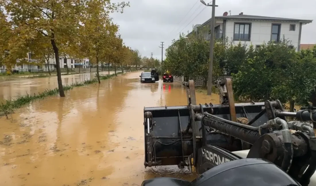 Meteoroloji Genel Müdürlüğünün “Turuncu kodlu” uyarısının ardından Sakarya’da gece saatlerinde