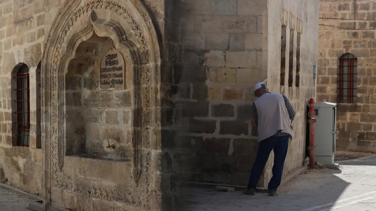 Şanlıurfa Büyükşehir Belediyesi, Tarihi 58 Meydanı’nda yürüttüğü çevre düzenleme çalışmalarıyla
